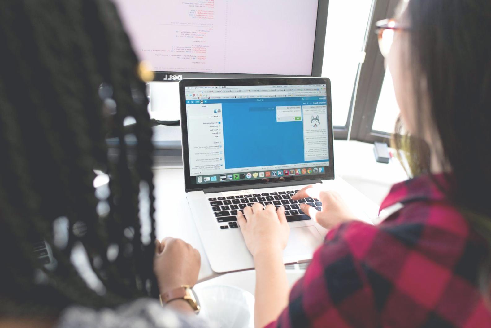Sesión de trabajo sobre optimización financiera empresarial