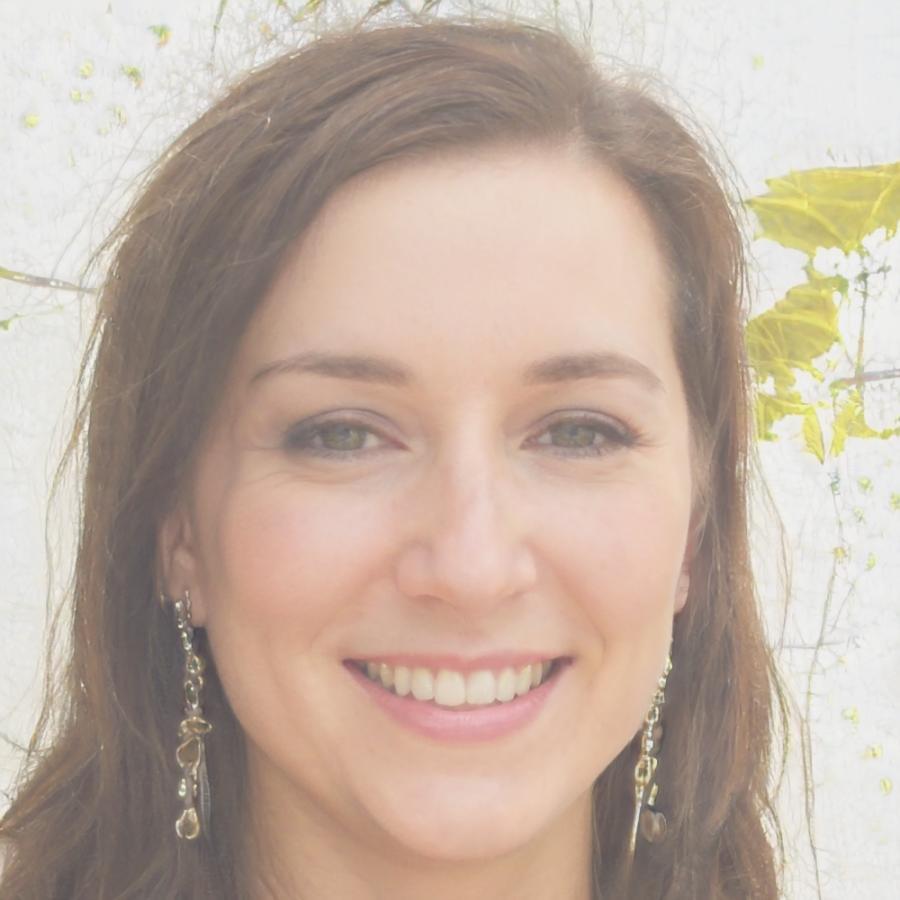 Berta Tolosa, directora de estrategia financiera en aurorapulsar